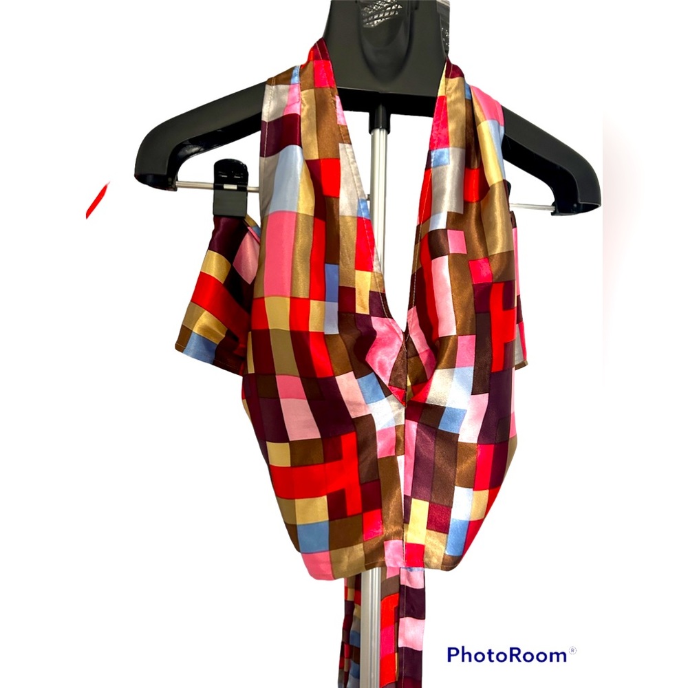 Moda International top